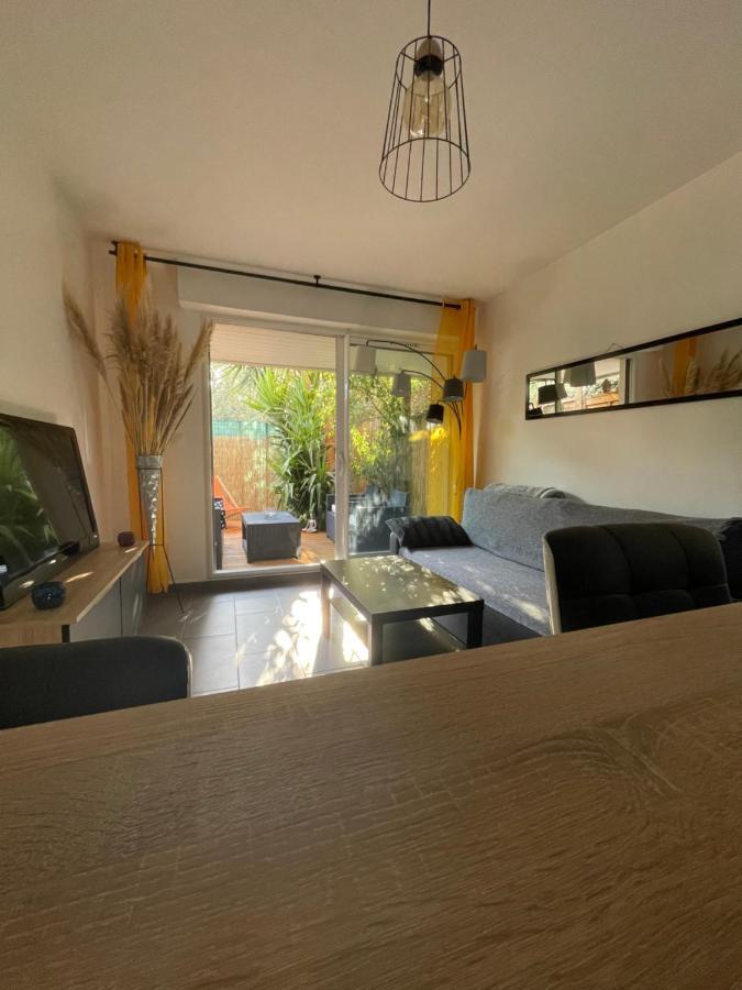 Agreable T2 Traversant Rdc Avec Terrasse + Balcon+ Parking 2 Places モンペリエ エクステリア 写真